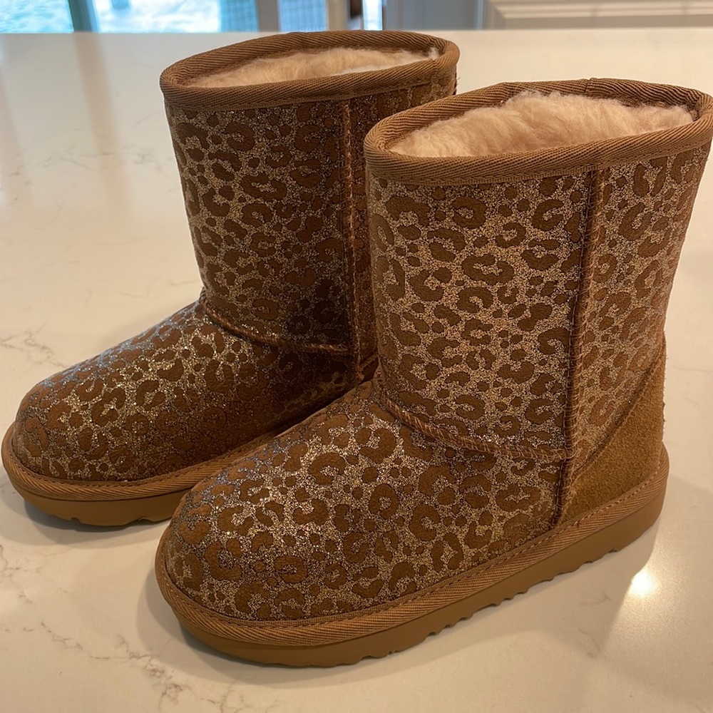 Classic Kids Leopard Ugg Boots